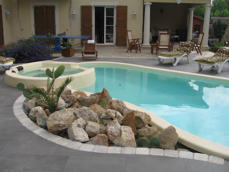 Piscine coque tropicana/spa